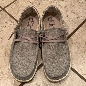 Hey Dude Wendy Linen Iron sz 8